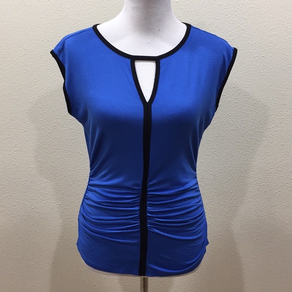 Vince Camuto Tops - Vince Camuto Blue Keyhole Top
